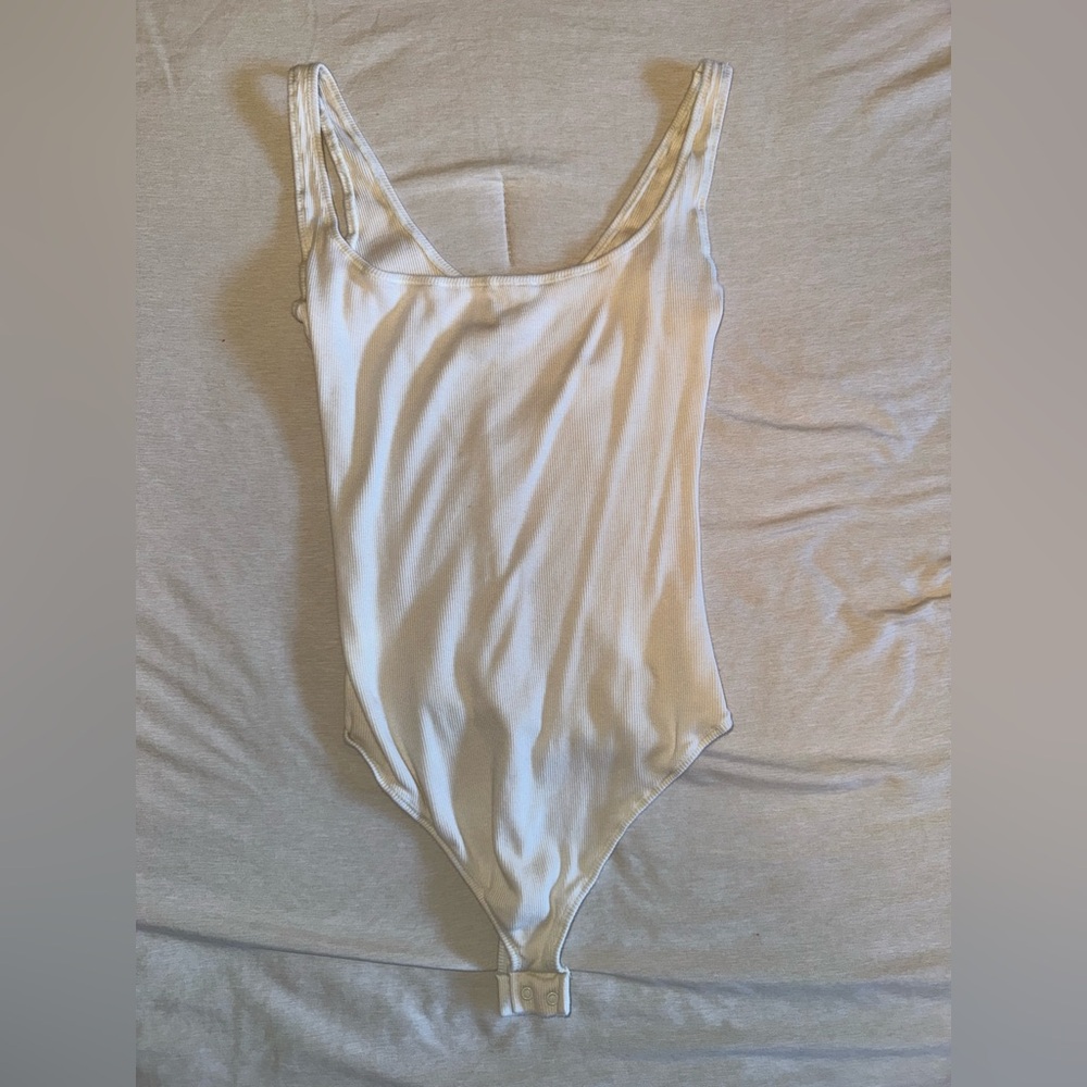 SKIMS Ribbed bone body suit